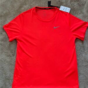 Nike Men's Bright Red Short Sleeve Tee